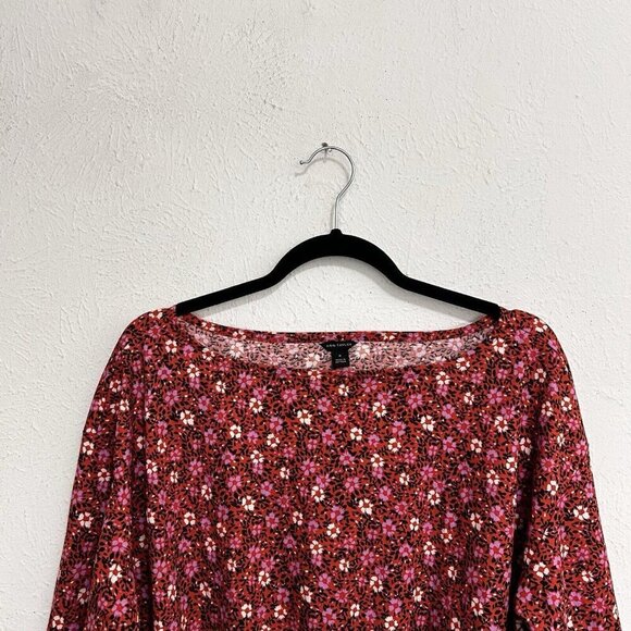 Ann Taylor Red Pink Dainty Floral Bouse Top Smocked Waist Bell Sleeves Size M - Picture 3 of 10